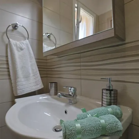 Strelitzia Appartement *